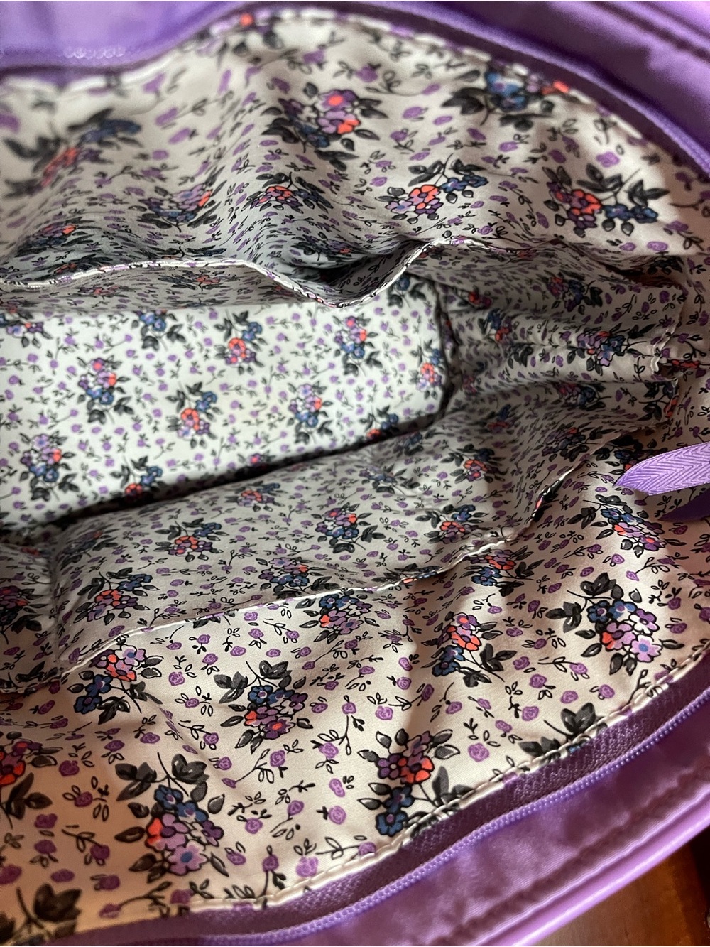 Vera Bradley Monochromatic Wisteria Purple Tote /Large Quilted Performance Twill - Picture 8 of 16